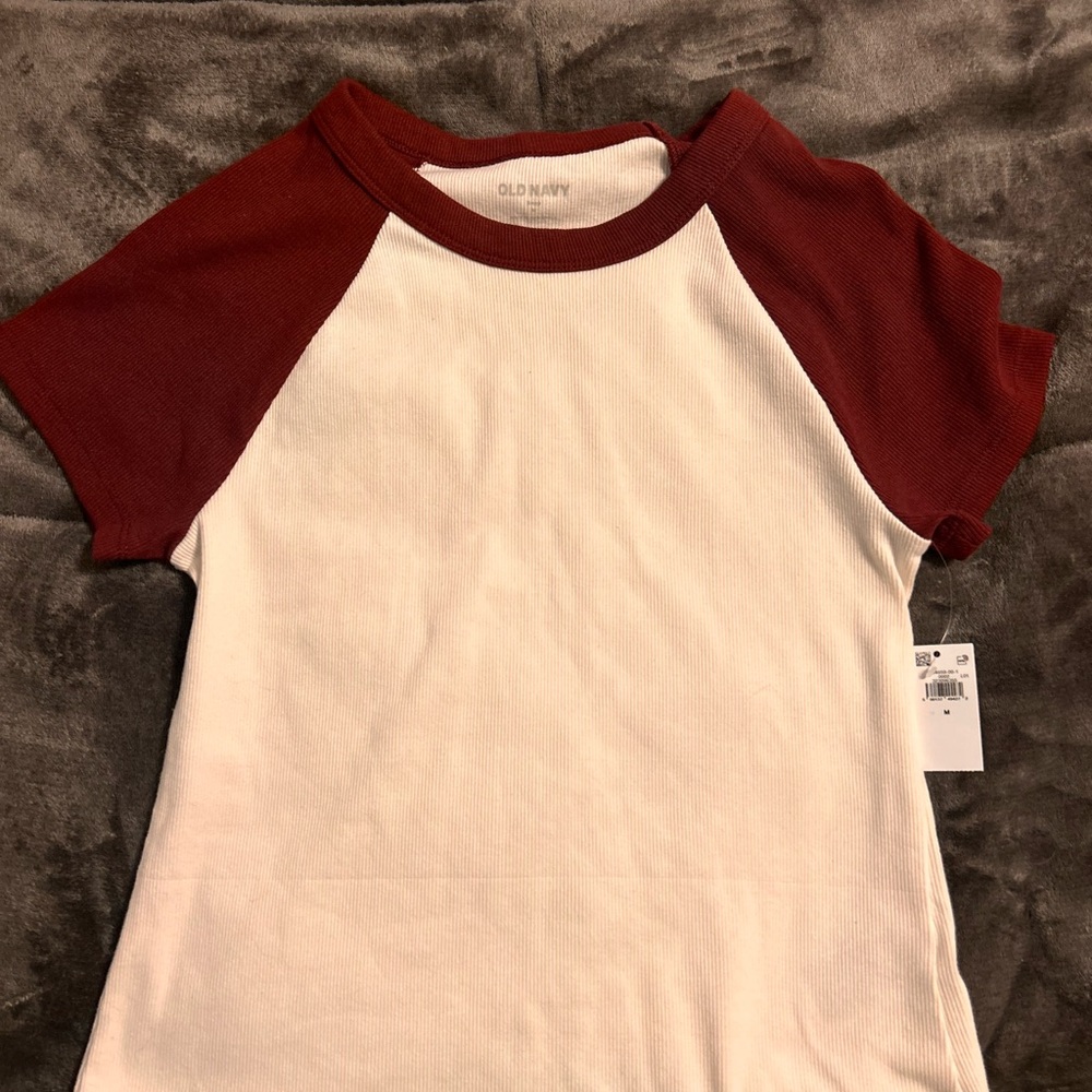 Old Navy Burgundy and White Short Sleeve Baby Tee